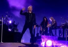 Bon Jovi Struggles To Sing: ‘It’s Over Dude’