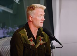 Josh Homme Was Nearly Killed In Boat Accident