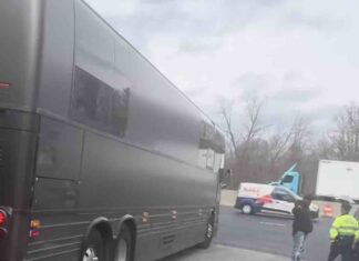 Motley Crue Member Suffers Scary Car Accident