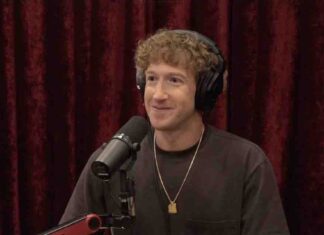 Mark Zuckerberg Buys Expensive Blink-182 Shirt