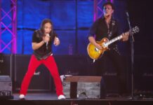 Journey Accused Of Lip Syncing To Steve Perry’s Voice