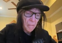Mick Mars Upset At Having To Pay Motley Crue
