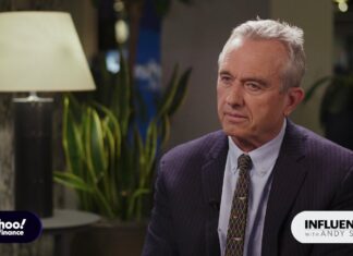 Sammy Hagar & RFK Jr. Emotionally Pay Tribute To Bob Weir