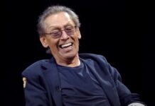 Alex Van Halen Snubs Sammy Hagar For David Lee Roth