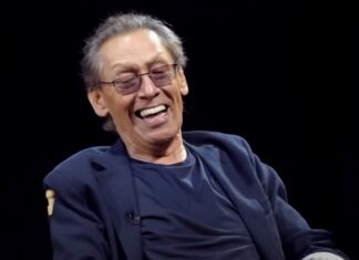 Alex Van Halen Snubs Sammy Hagar For David Lee Roth