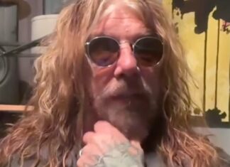 Motley Crue Sued By Ex-Singer: ‘I’m Not A Doormat’ john corabi